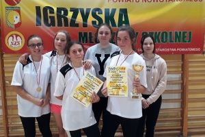 Powiatowe Igrzyska Młodzieży Szkolnej w Koszykówce 3X3 Dziewcząt i Chłopców