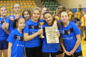 Igrzyska Dzieci Ośrodka Sportowego Nowy Targ w piłce ręcznej dziewcząt