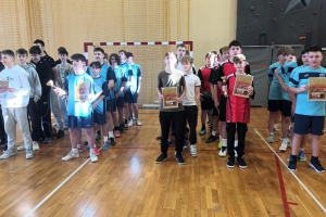 KOSZYKARZE 7-8 KLAS OŚRODKA SPORTOWEGO PIENINY WALCZYLI O AWANS DO ZAWODÓW POWIATOWYCH