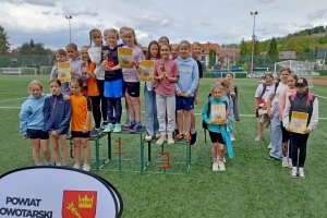 IGRZYSKA DZIECI OŚRODKA RABKA-ZDRÓJ W 4 – BOJU LA DZIEWCZĄT I CHŁOPCÓW