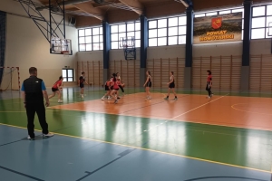 POWIATOWA LICEALIADA W KOSZYKÓWCE DZIEWCZĄT