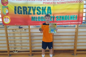 IGRZYSKA MŁODZIEŻY SZKOLNEJ OŚRODKA RABKA ZDRÓJ w HALOWEJ PIŁCE NOŻNEJ CHŁOPCÓW